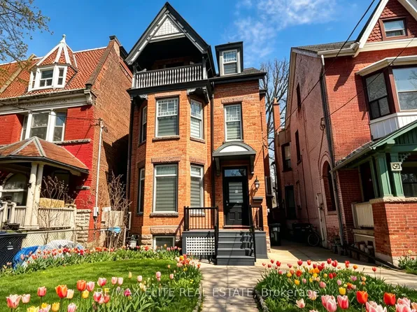 61 Brunswick Ave, Toronto, ON M5S 2L8
