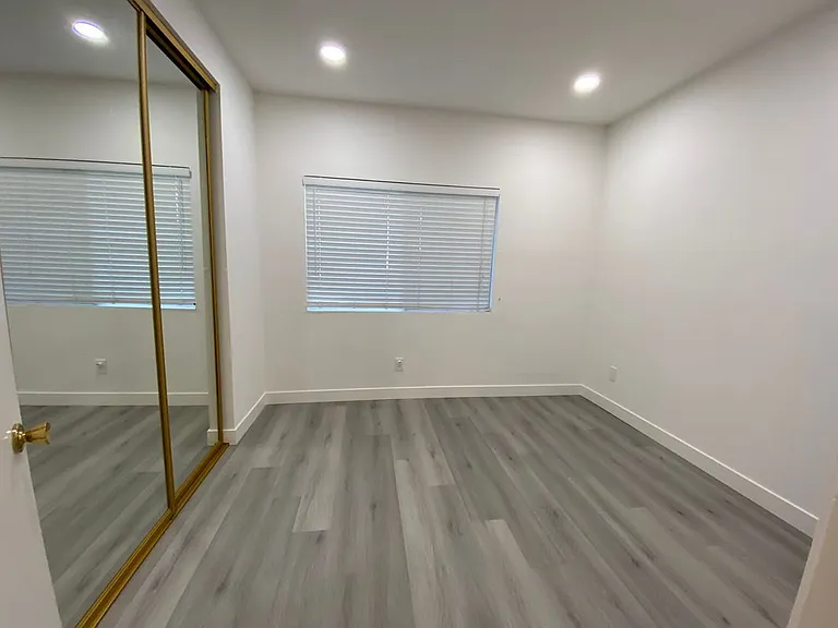 1400 Bowe Ave #804 — Photo 8