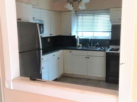 2nd image of 29 Yale St #1A