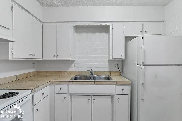 7150 N 27th Ave #5 — Photo 10