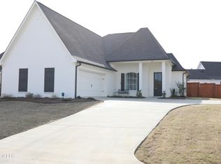 104 Bridgewater Dr, Madison, MS 39110