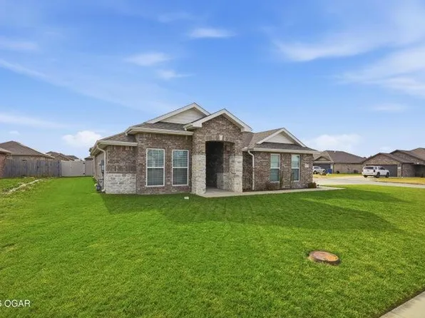 4626 W 26th Place, Joplin, MO 64804