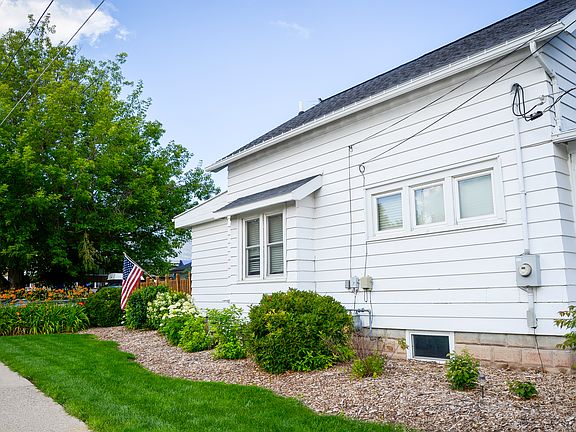 Beautiful landscaping!