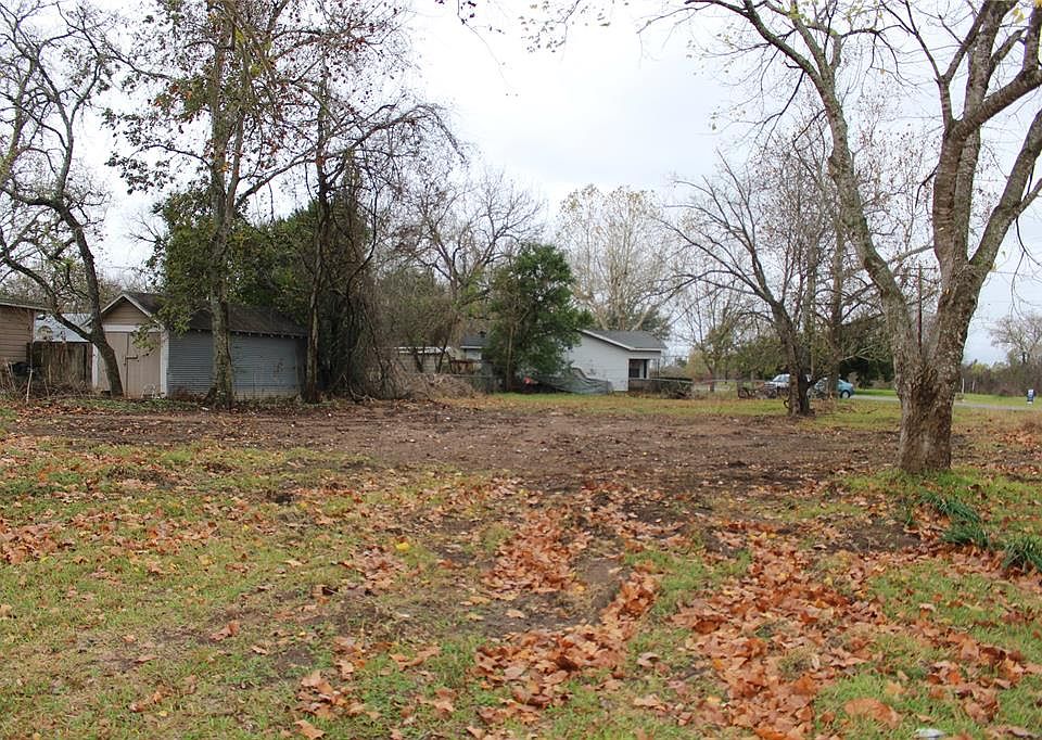 1st image of 316 Milam St