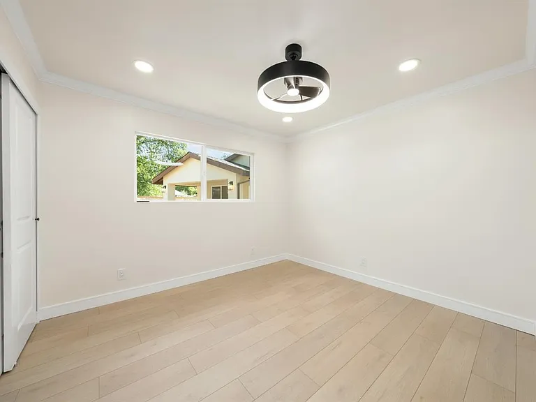 6120 Friendly Ct — Photo 27