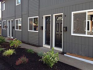 5th image of 803-817 N Ainsworth St #813