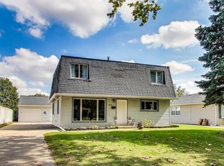 3600 Owl Dr, Rolling Meadows, IL 60008