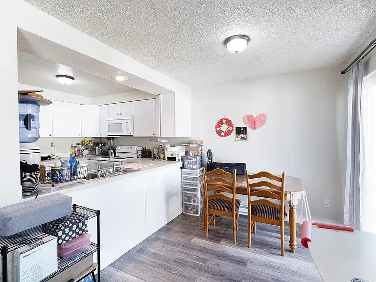 724 W Agate St #A — Photo 1