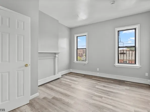 9 Monroe St APT 6, Passaic, NJ 07055