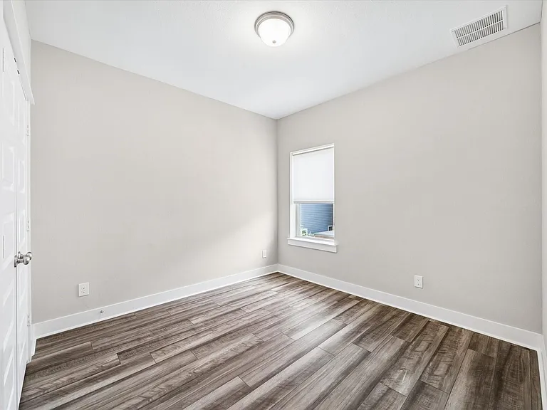 10960 Hewitt Cliff Ln — Photo 23