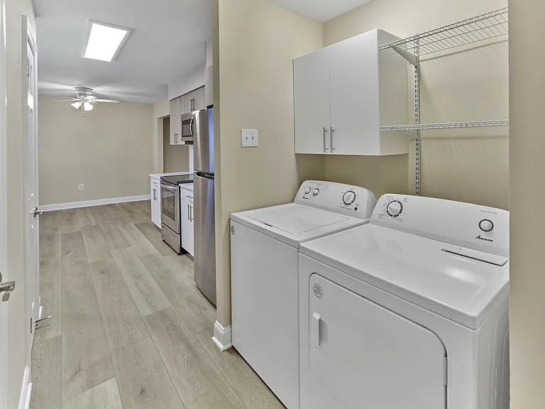Woods Edge 3 bedroom laundry
