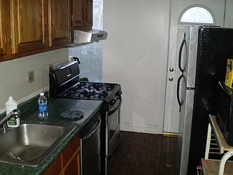 Rented by Maximus Realty Group