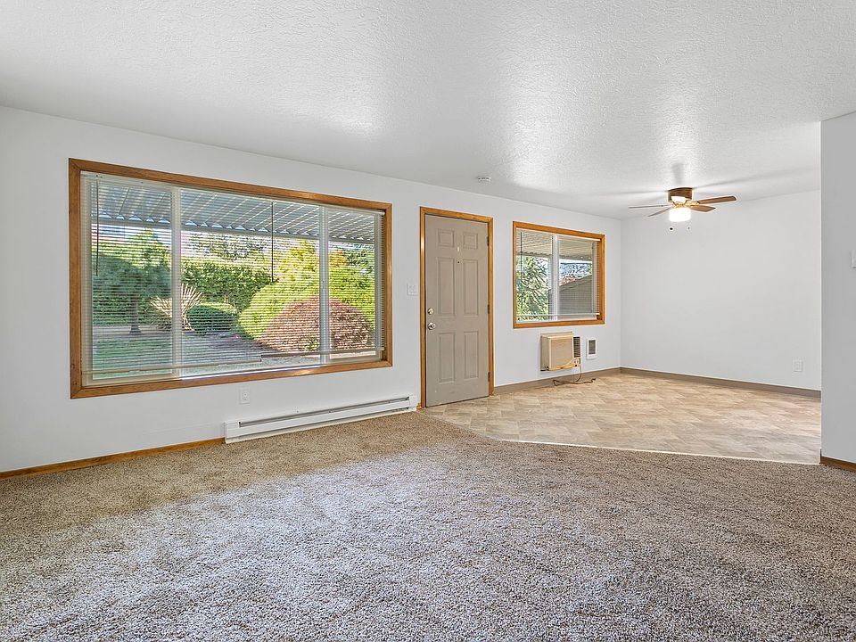 Columbia Vista Apartments CVA12240 12240 NE Siskiyou St Portland