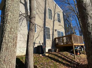 46 Tibbetts Rd, Fremont, NH 03044