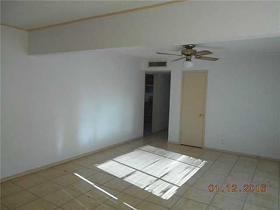 4th image of 5653 Arrowhead Dr