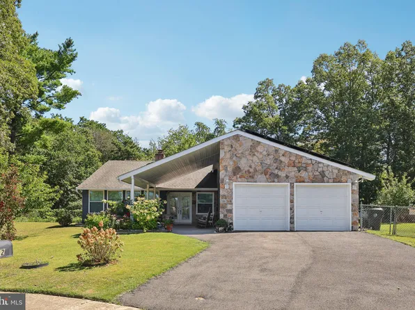 12 Pittman Pl, Sicklerville, NJ 08081