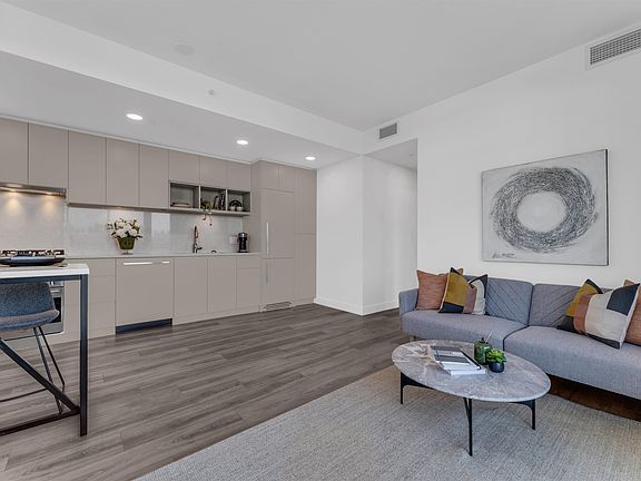 4th image of 4433 Alaska St #1205