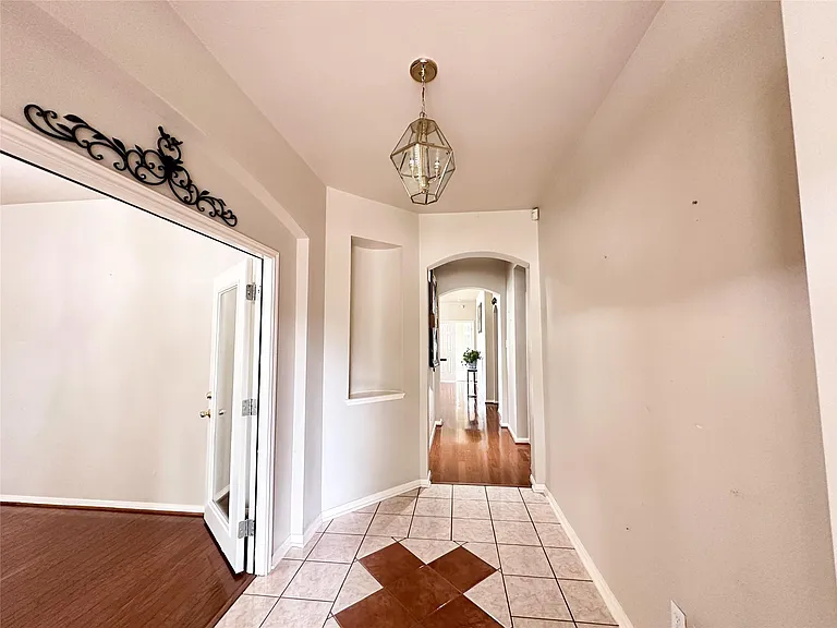 11815 Champions Grove Ln — Photo 4