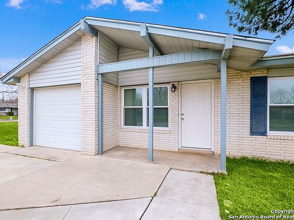 3rd image of 3406 Starbend St