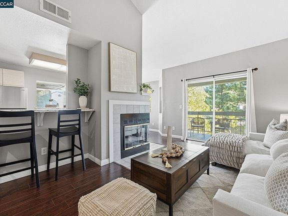 5th image of 7650 Canyon Meadows Cir #F