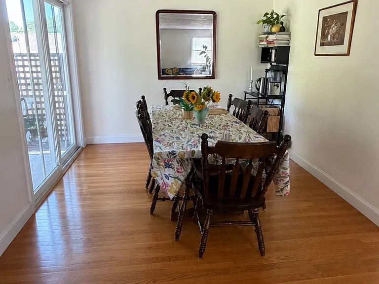 106 Green St #1 — Photo 4