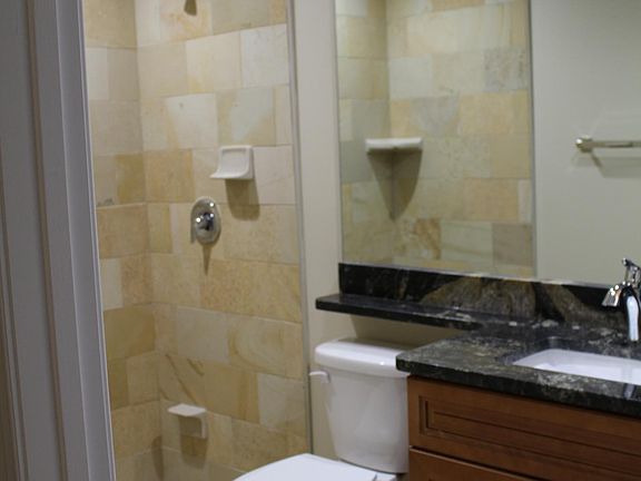 5th image of 926 NW Spruce Ridge Dr