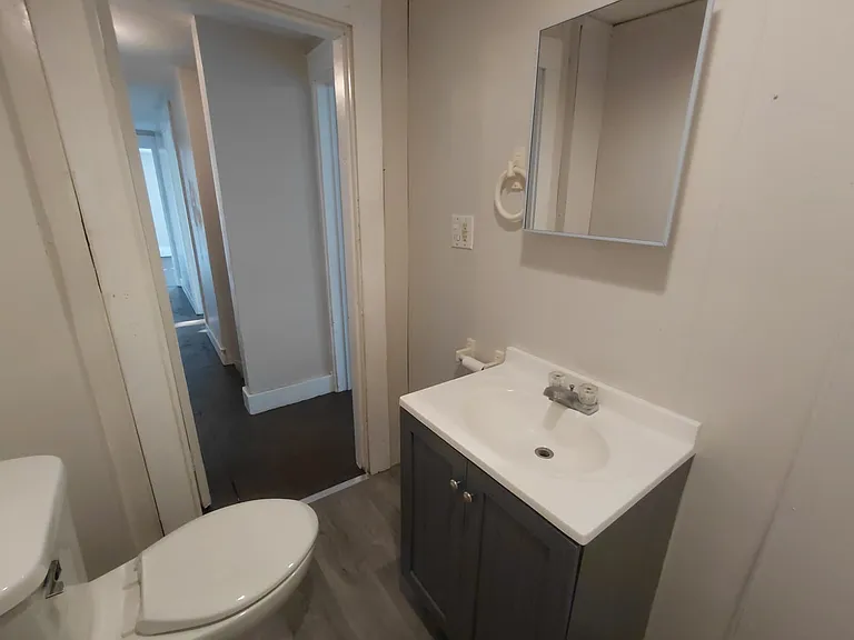 1008 S H St — Photo 7