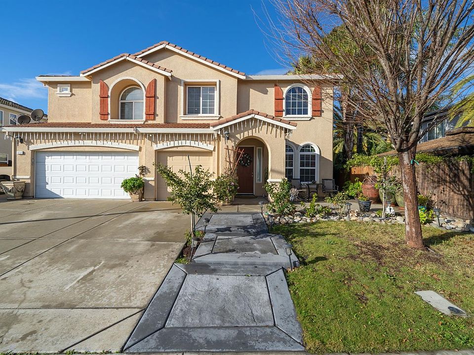 1st image of 8956 Bergamo Cir