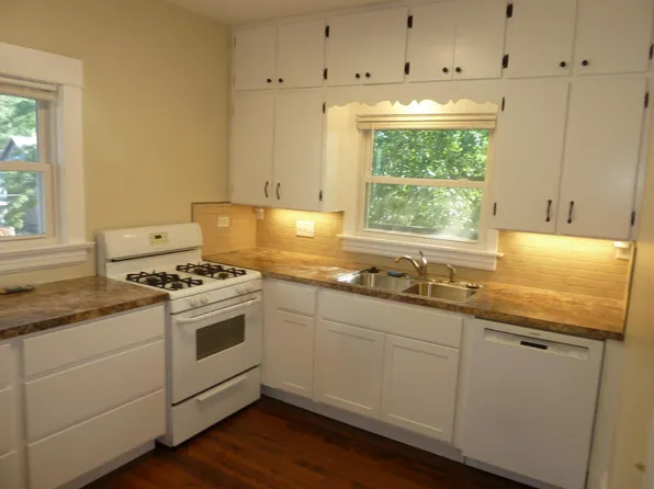 642 1/2 Atwood St NE, Grand Rapids, MI 49503