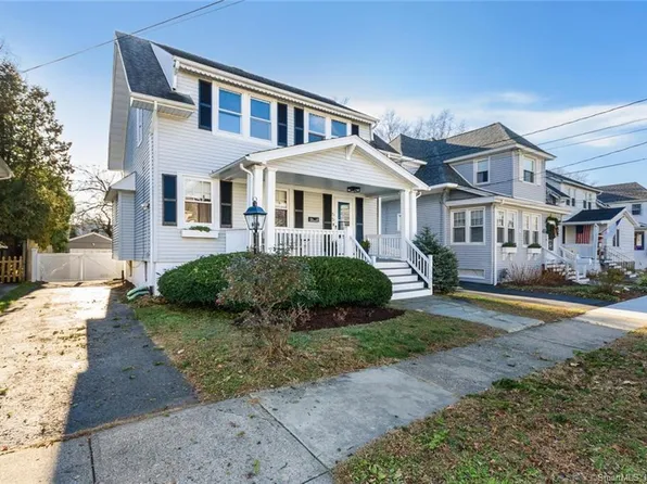 55 Fayerweather Terrace, Bridgeport, CT 06605