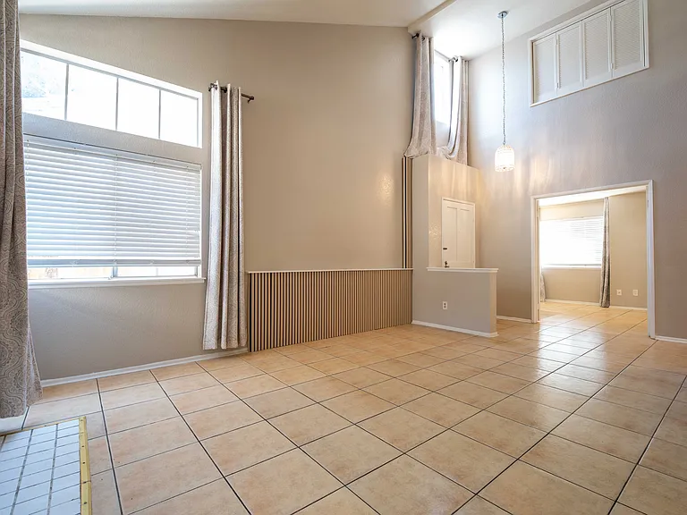 3625 Meadowlark St — Photo 8