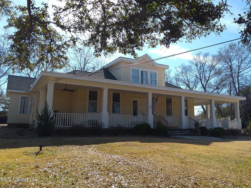 1st image of 1202 Bayou Dr