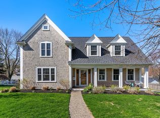 28 Fairview St, Hingham, MA 02043