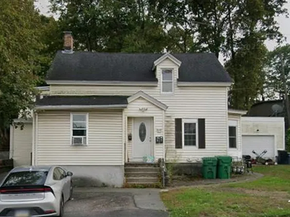 23 Water St, Clinton, MA 01510