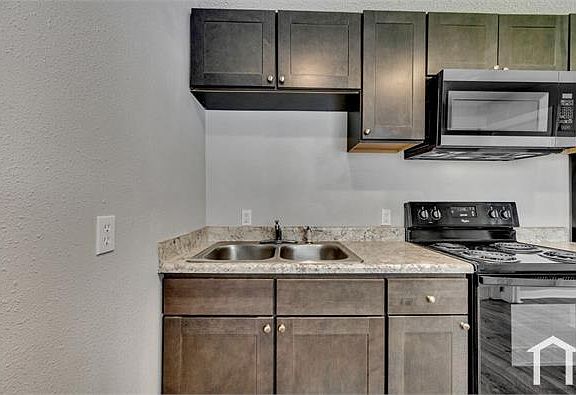 3rd image of 1047 57th St W #1047
