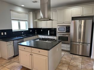 5643 Saint Elias St, North Las Vegas, NV 89081