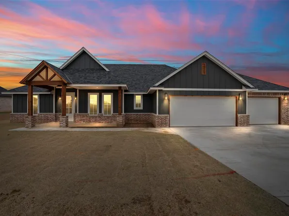 5788 Tadpole Dr, Elgin, OK 73538
