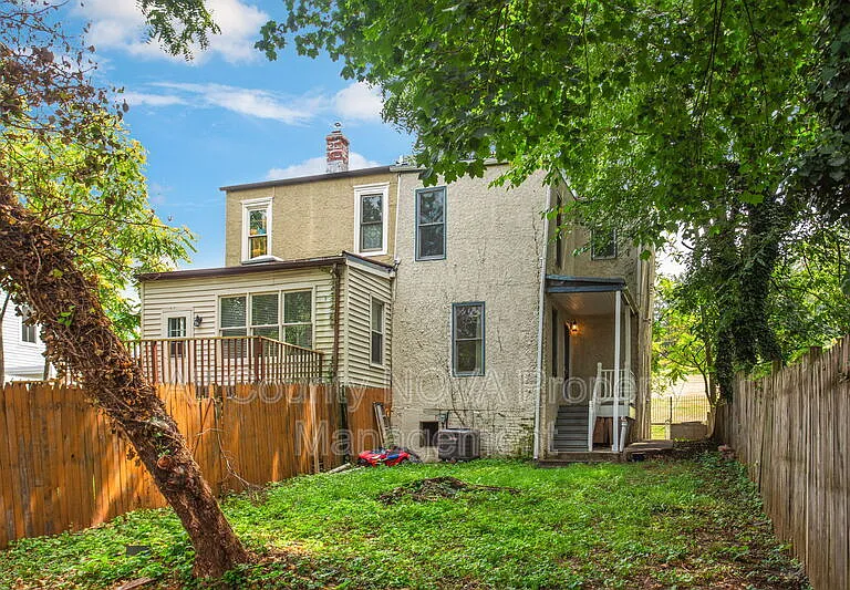 2217 14th St SE — Photo 25