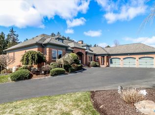 6 Hamlin Court, Brookfield, CT 06804