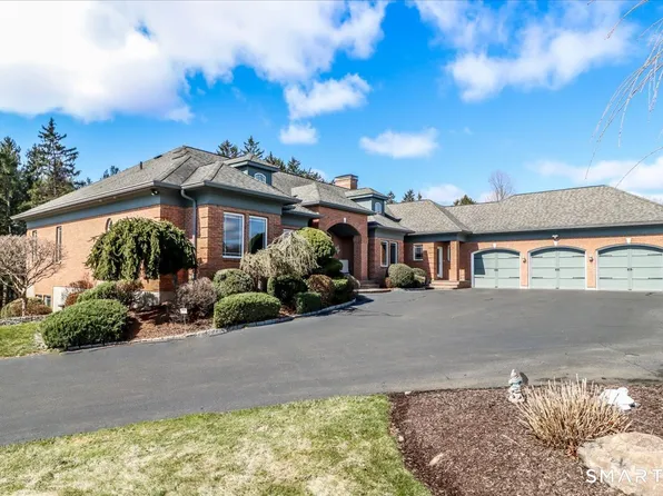 6 Hamlin Court, Brookfield, CT 06804