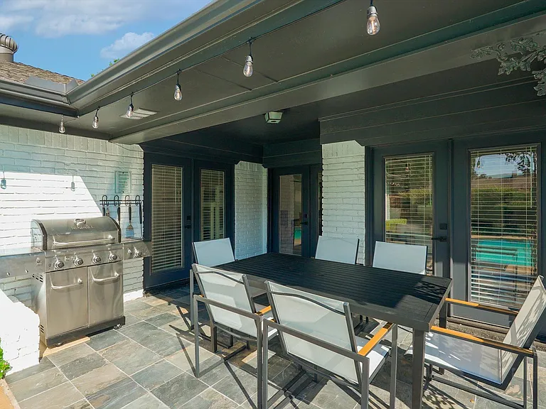 7414 Authon Dr — Photo 32