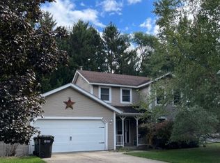 8245 Brookcrest Dr, Portage, MI 49024