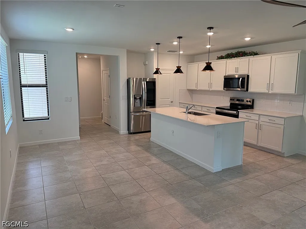 3 bed, 2.5 bath, 1679 sqft, $1,850 — Photo 4