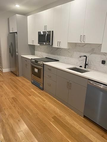1st image of 2316 Turner St #1