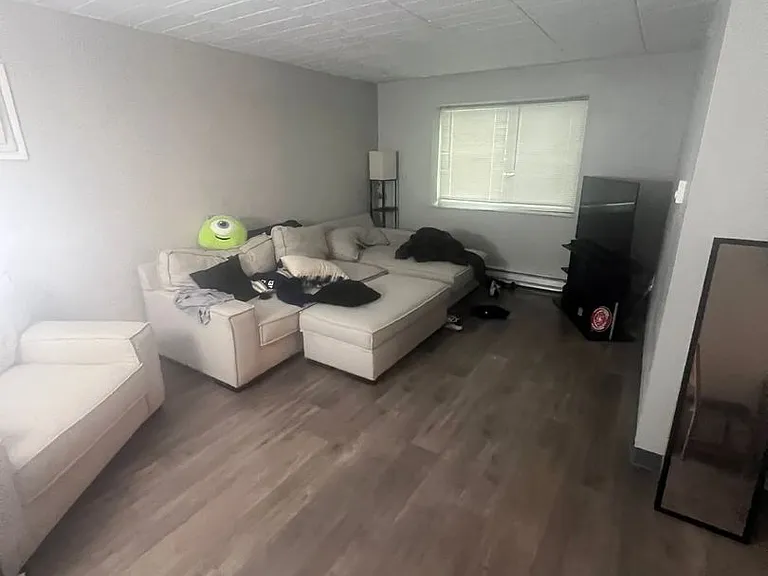 634 Southcrest dr — Photo 1