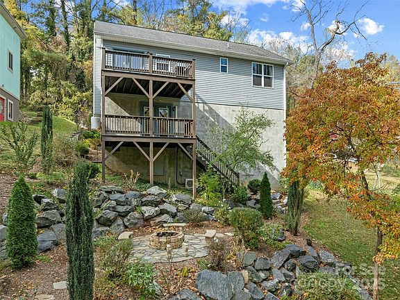 3rd image of 73 Honeysuckle Ln