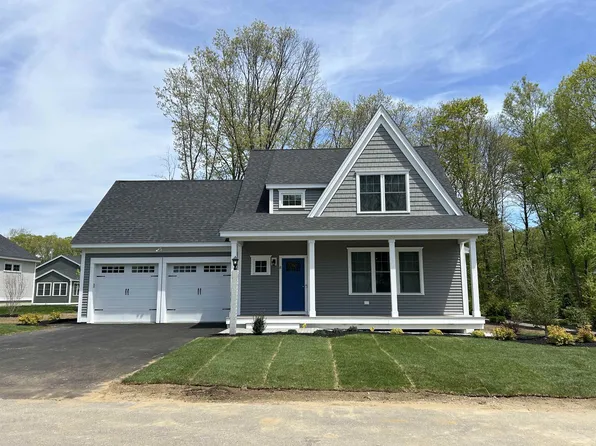 8 Rose Fountain Lane #33, Hampton, NH 03842