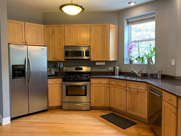 5th image of 1521 N Fairfield Ave APT 1