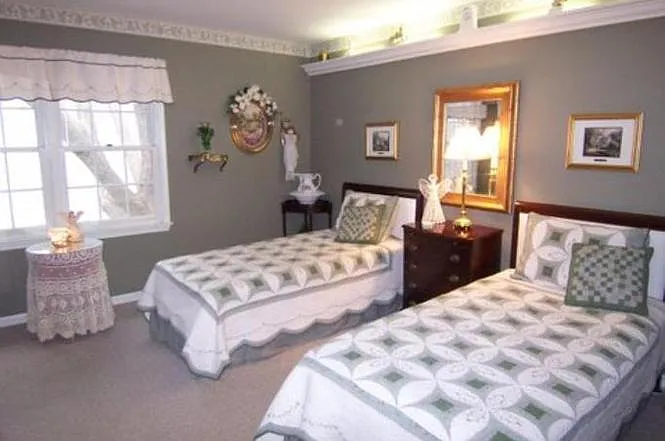 2nd Bedroom