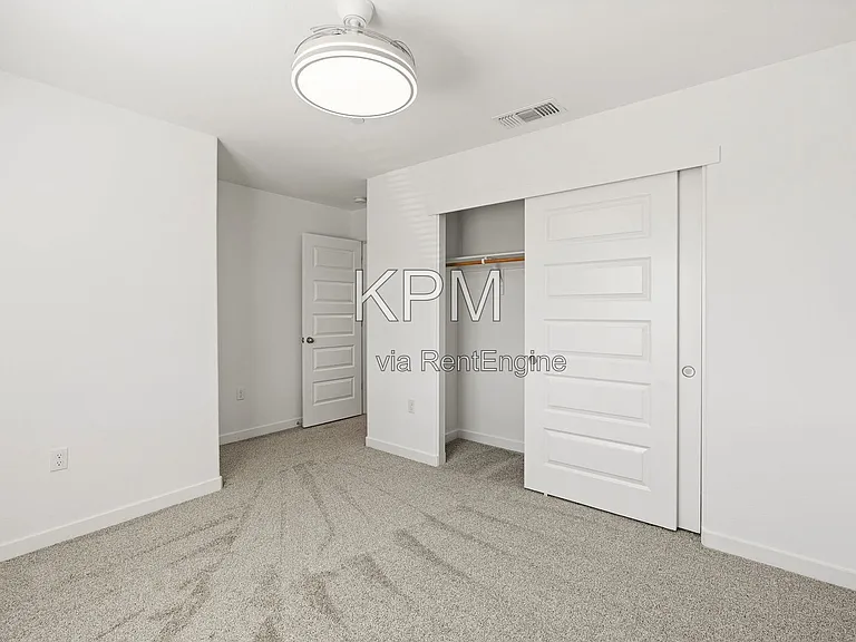 10925 Admiral Cove Way #1 — Photo 24